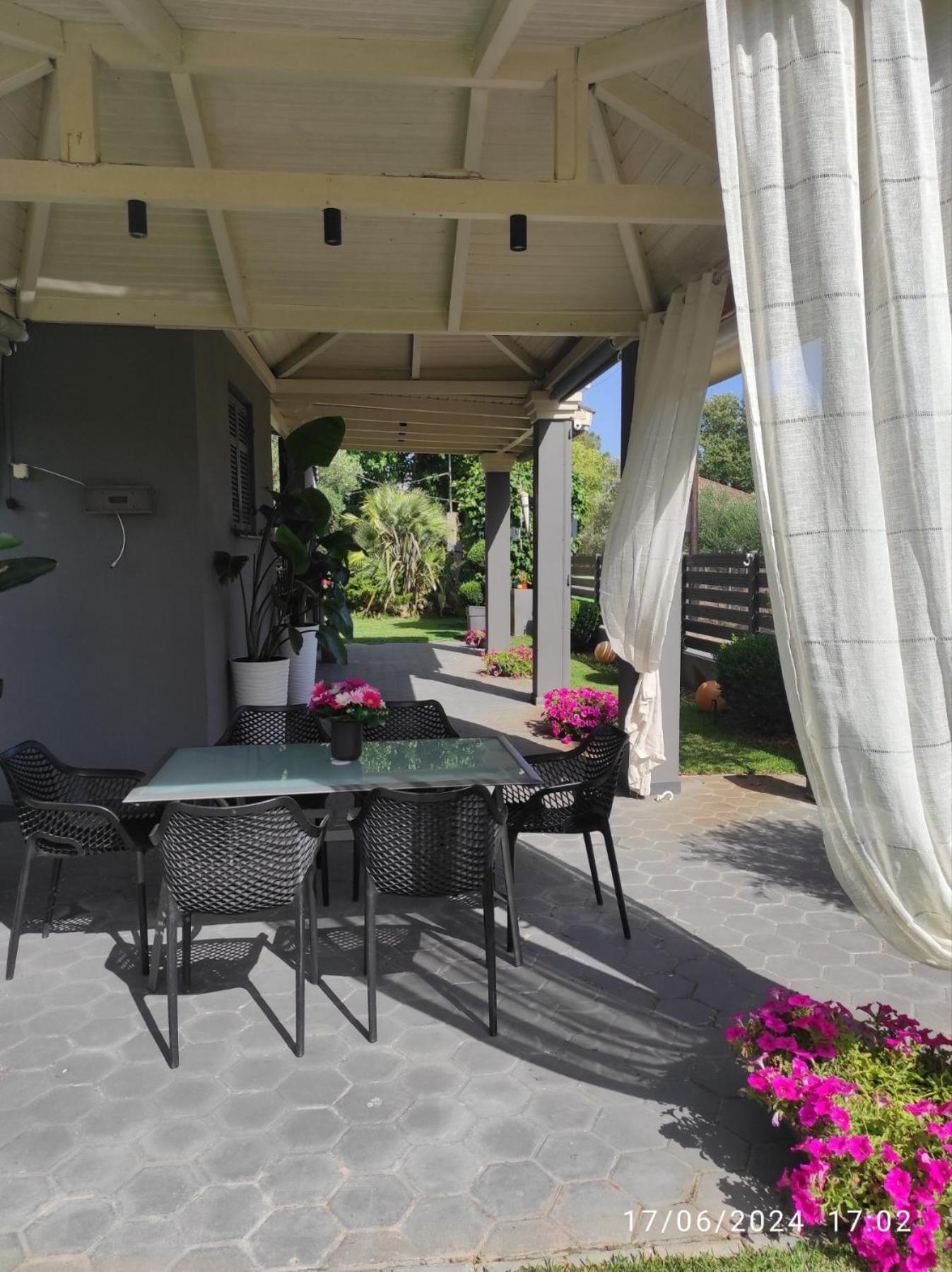 Peter'S Country House Katakolo Bagian luar foto